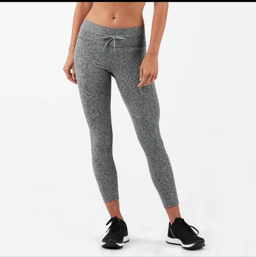 Vuori Daily Leggings- Heather Grey